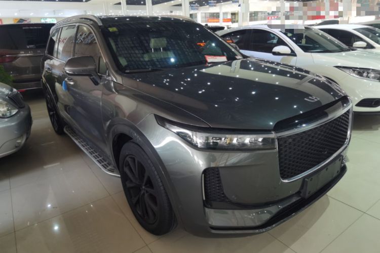 Used Li Auto ONE 2020 Extended-Range 6-Seater Version Front Right 45 Deg