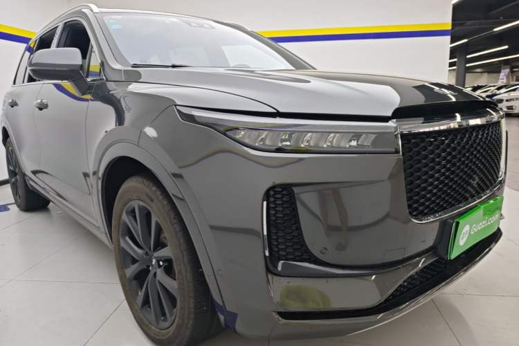 Used Li Auto ONE 2020 Extended-Range 6-Seater Version Front Right 45 Deg