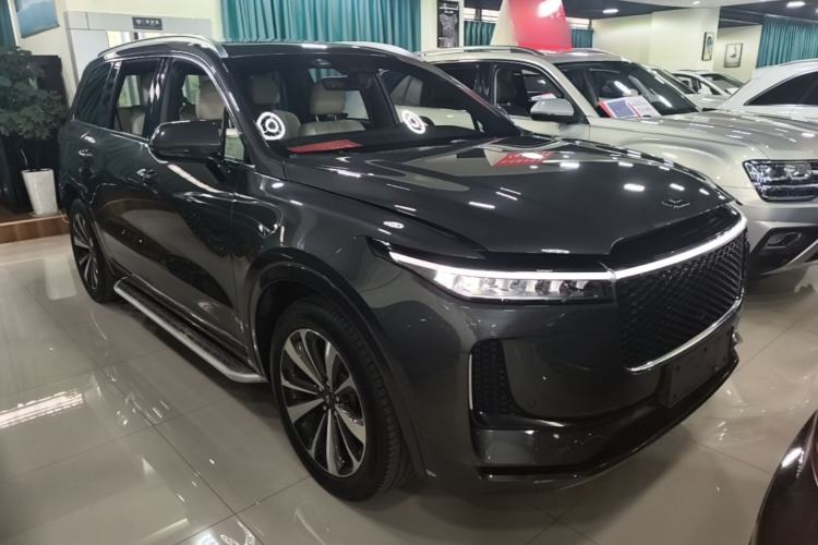 Used Li Auto ONE 2020 Extended-Range 6-Seater Version Front Right 45 Deg