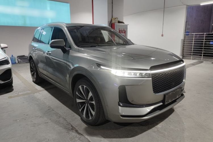 Used Li Auto ONE 2020 Extended-Range 6-Seater Version Front Right 45 Deg