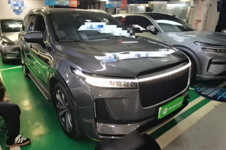 Used Li Auto ONE 2020 Extended-Range 6-Seater Version Front Right 45 Deg
