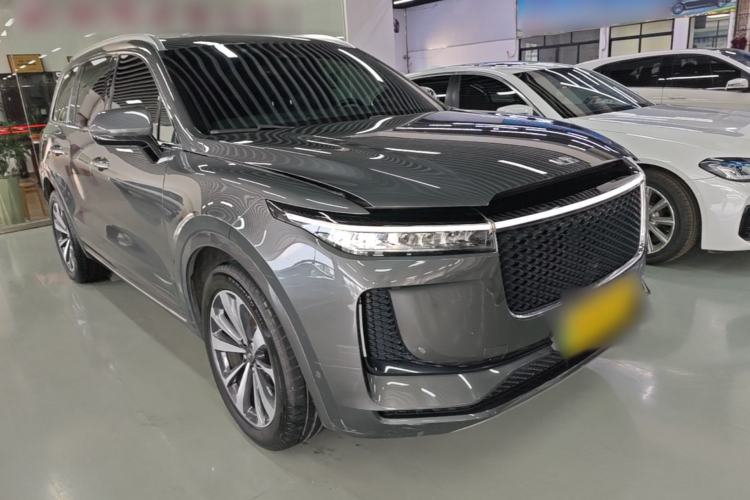 Used Li Auto ONE 2020 Extended-Range 6-Seater Version Front Right 45 Deg