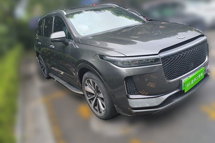 Used Li Auto ONE 2020 Extended-Range 6-Seater Version Front Right 45 Deg