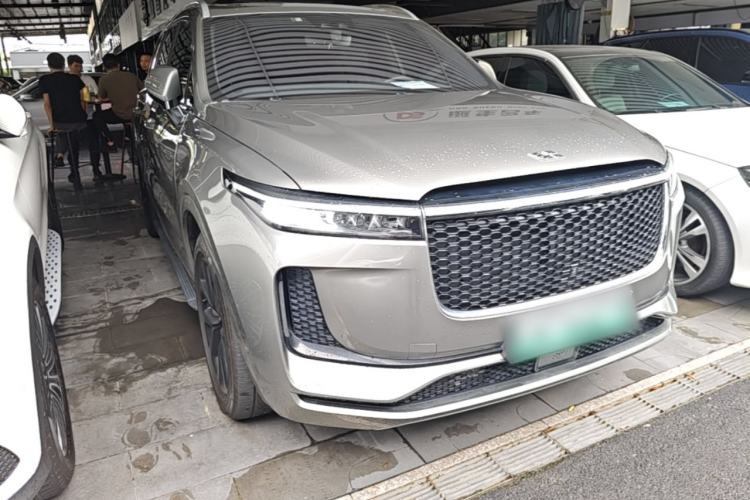 Used Li Auto ONE 2020 Extended-Range 6-Seater Version Front Right 45 Deg