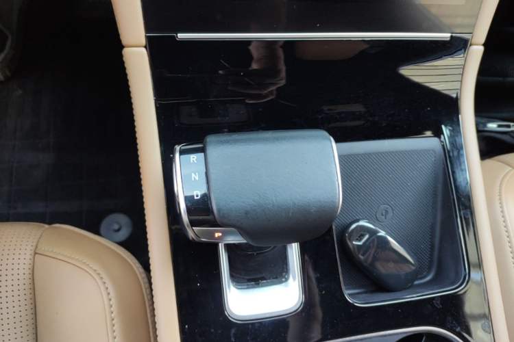 Used Li Auto ONE 2020 Extended-Range 6-Seater Version Gear Lever