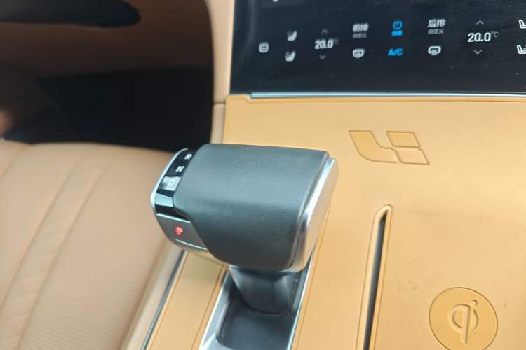 Used Li Auto ONE 2020 Extended-Range 6-Seater Version Gear Lever