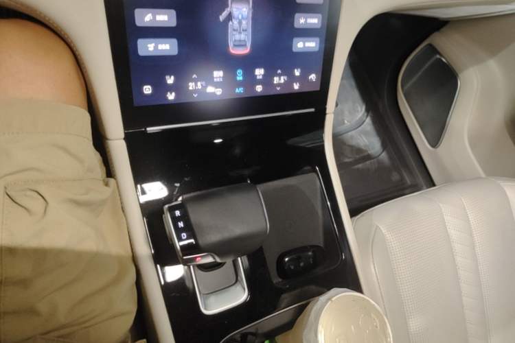 Used Li Auto ONE 2020 Extended-Range 6-Seater Version Gear Lever