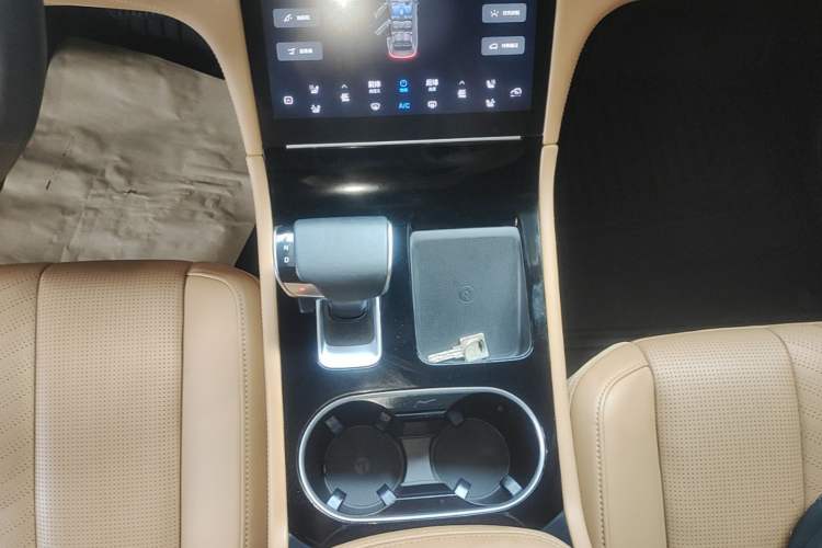 Used Li Auto ONE 2020 Range-Extended 7-Seater Version Gear Lever