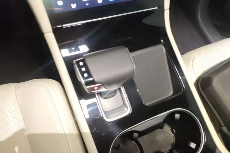Used Li Auto ONE 2020 Extended-Range 6-Seater Version Gear Lever