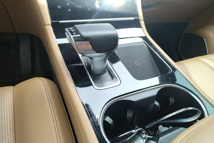 Used Li Auto ONE 2020 Extended-Range 6-Seater Version Gear Lever