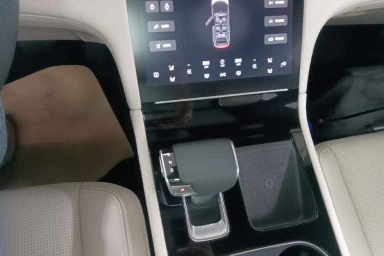 Used Li Auto ONE 2020 Extended-Range 6-Seater Version Gear Lever