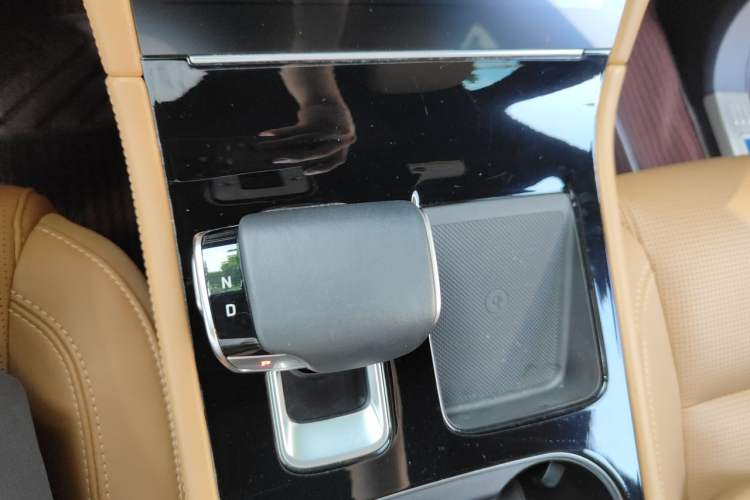 Used Li Auto ONE 2020 Extended-Range 6-Seater Version Gear Lever