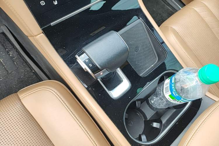 Used Li Auto ONE 2020 Extended-Range 6-Seater Version Gear Lever