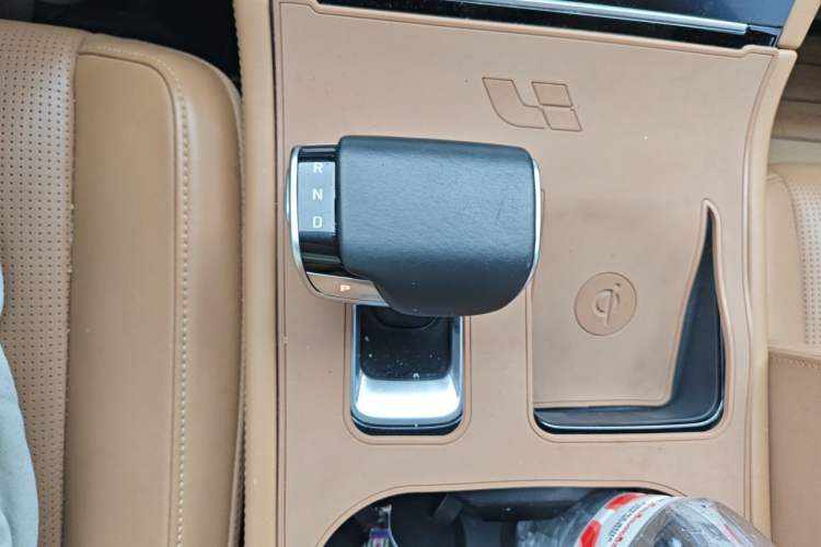 Used Li Auto ONE 2020 Extended-Range 6-Seater Version Gear Lever