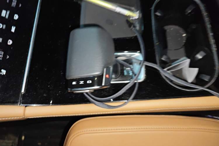 Used Li Auto ONE 2020 Extended-Range 6-Seater Version Gear Lever
