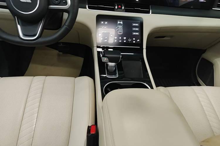 Used Li Auto ONE 2020 Extended-Range 6-Seater Version Gear Lever