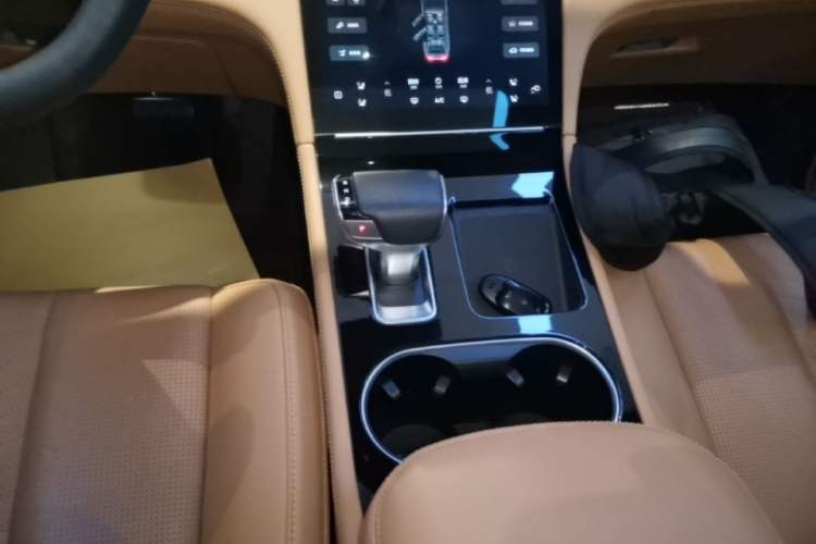 Used Li Auto ONE 2020 Extended-Range 6-Seater Version Gear Lever