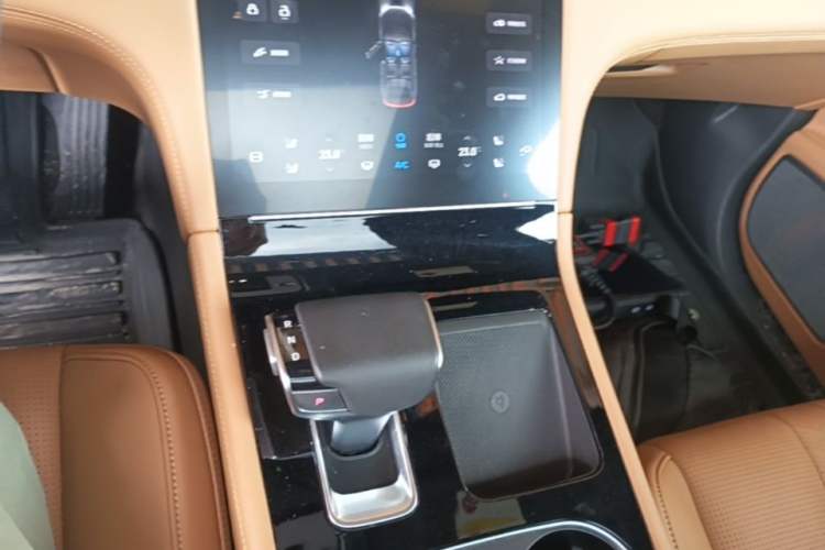 Used Li Auto ONE 2020 Extended-Range 6-Seater Version Gear Lever