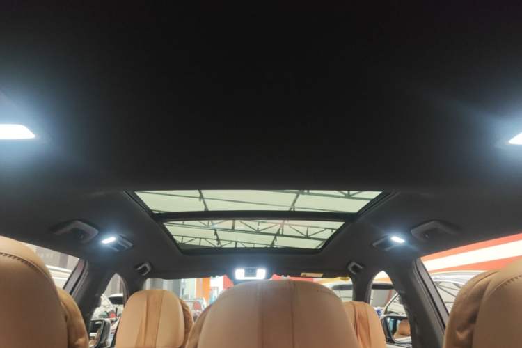 Used Li Auto ONE 2020 Range-Extended 7-Seater Version Headliner