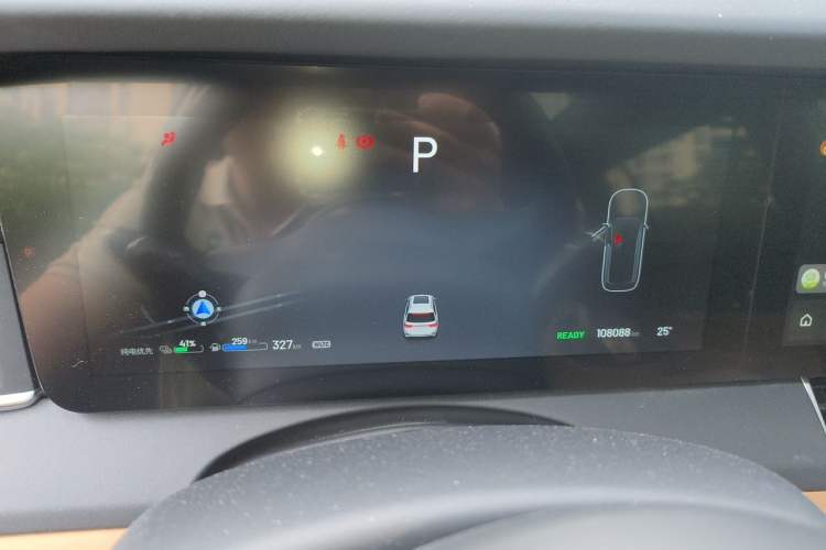 Used Li Auto ONE 2020 Extended-Range 6-Seater Version Instrument Cluster