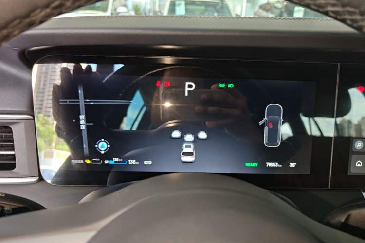 Used Li Auto ONE 2020 Extended-Range 6-Seater Version Instrument Cluster