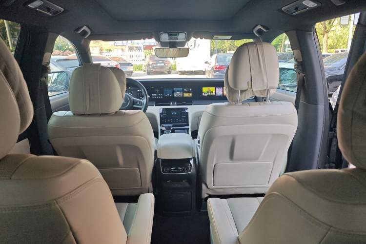 Used Li Auto ONE 2020 Extended-Range 6-Seater Version Interior 1