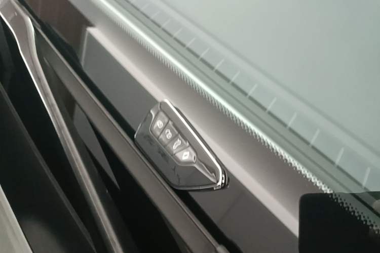Used Li Auto ONE 2020 Extended-Range 6-Seater Version Interior 1