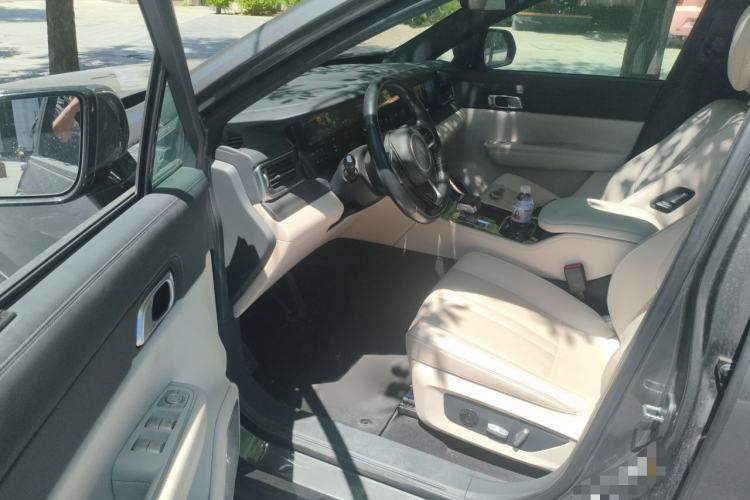 Used Li Auto ONE 2020 Extended-Range 6-Seater Version Interior 3