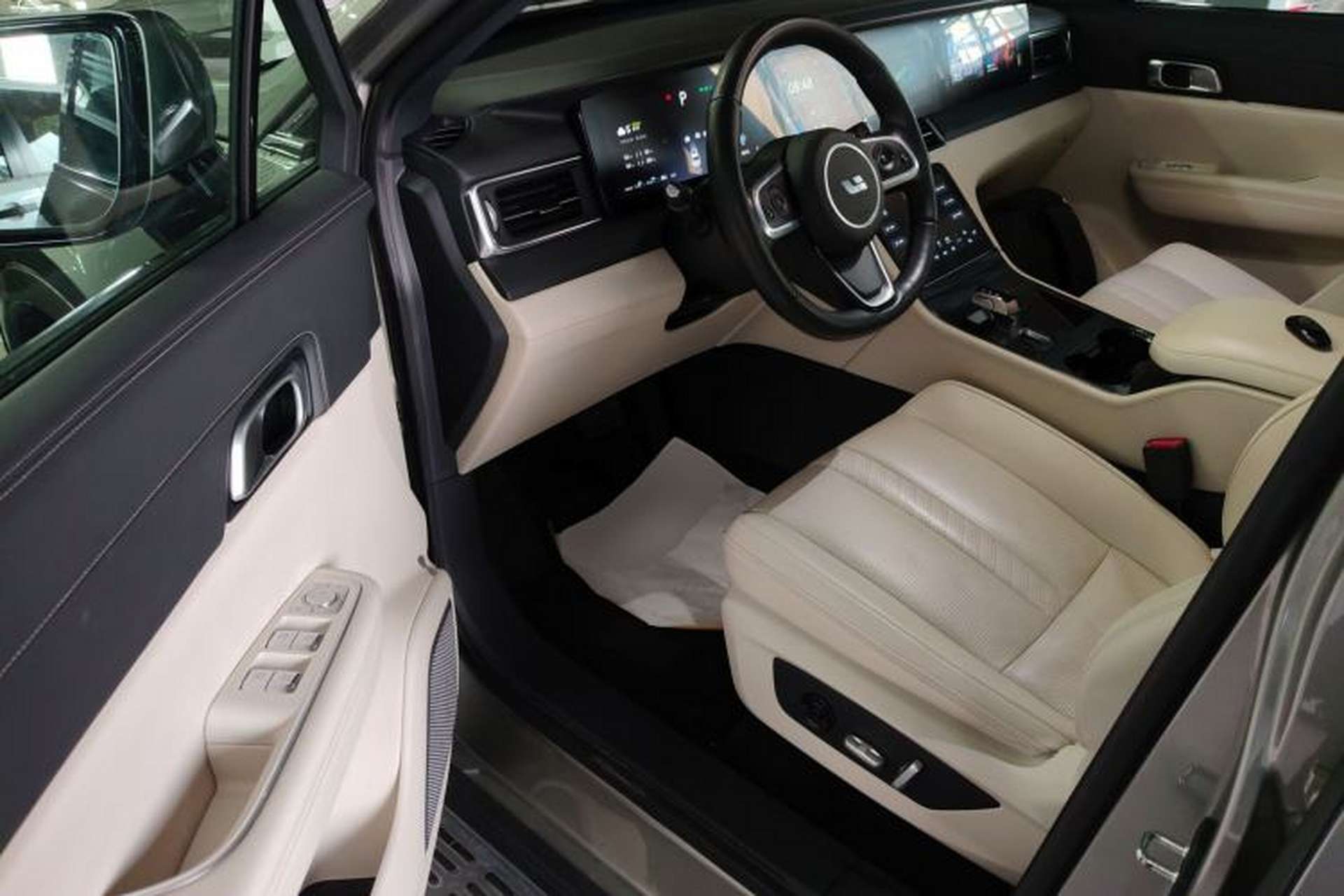 Used Li Auto ONE 2020 Extended-Range 6-Seater Version Interior 3