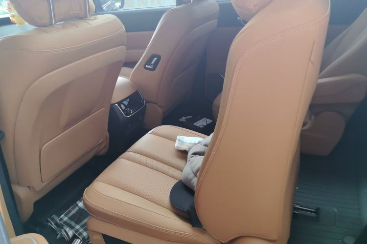 Used Li Auto ONE 2020 Extended-Range 6-Seater Version Interior 4