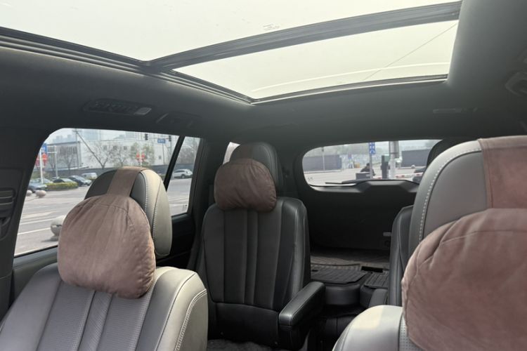Used Li Auto ONE 2020 Extended-Range 6-Seater Version Interior 5