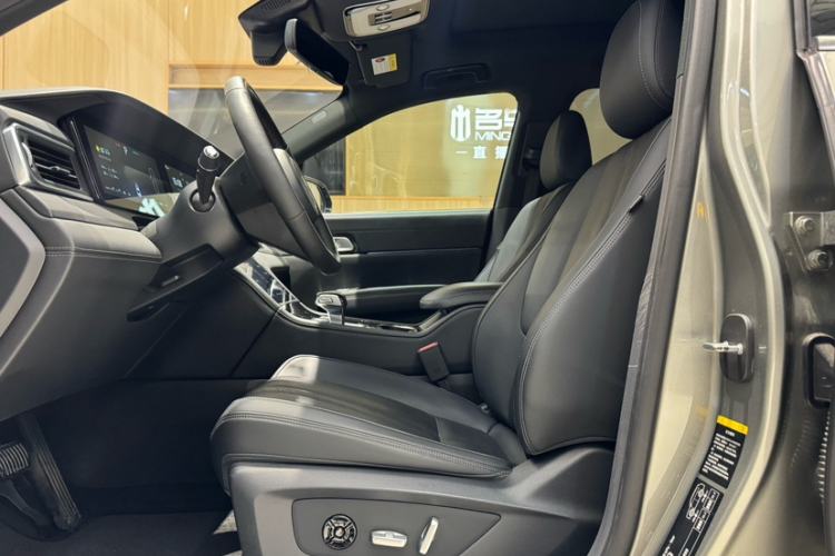 Used Li Auto ONE 2020 Extended-Range 6-Seater Version Interior 5