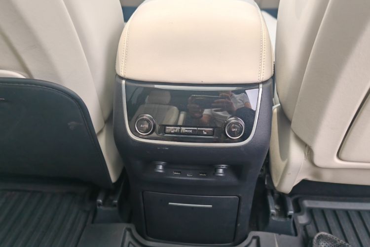Used Li Auto ONE 2020 Extended-Range 6-Seater Version Interior 6