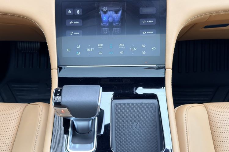 Used Li Auto ONE 2020 Extended-Range 6-Seater Version Interior 8