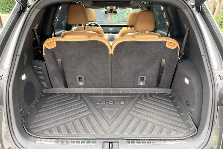 Used Li Auto ONE 2020 Extended-Range 6-Seater Version Interior 9