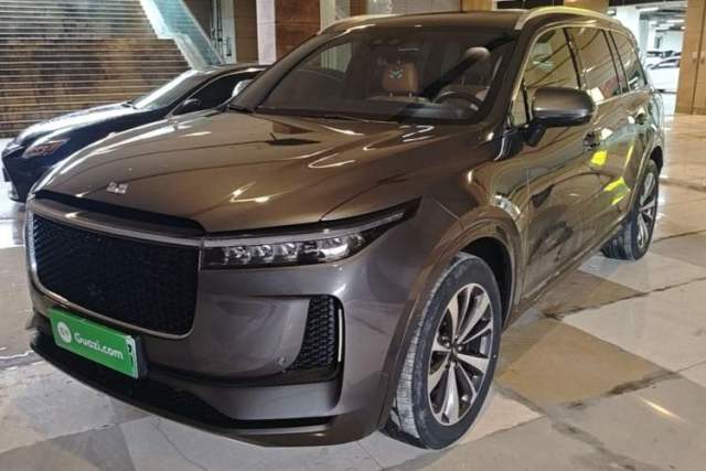 Ojetý Li Auto ONE 2020 Extended-Range 6-Seater Version
