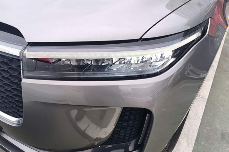 Used Li Auto ONE 2020 Extended-Range 6-Seater Version Left Front Headlight