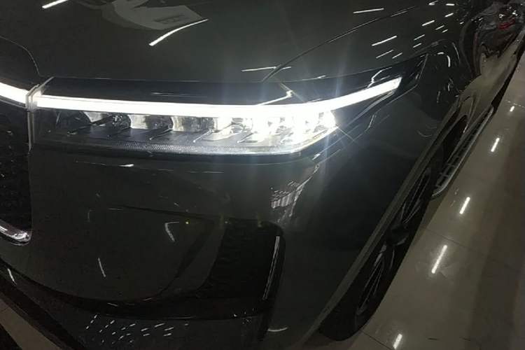 Used Li Auto ONE 2020 Extended-Range 6-Seater Version Left Front Headlight