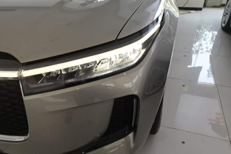 Used Li Auto ONE 2020 Extended-Range 6-Seater Version Left Front Headlight