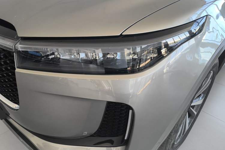 Used Li Auto ONE 2020 Extended-Range 6-Seater Version Left Front Headlight