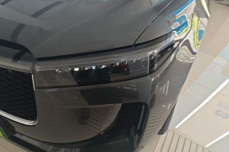 Used Li Auto ONE 2020 Extended-Range 6-Seater Version Left Front Headlight