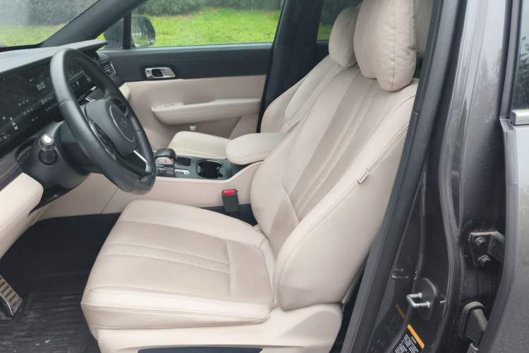 Used Li Auto ONE 2020 Range-Extended 7-Seater Version Left Front Seat
