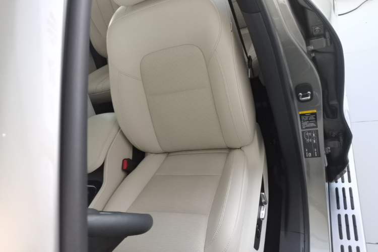 Used Li Auto ONE 2020 Extended-Range 6-Seater Version Left Front Seat