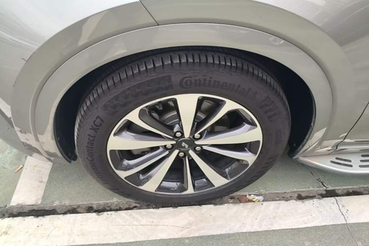 Used Li Auto ONE 2020 Extended-Range 6-Seater Version Left Front Wheel Hub