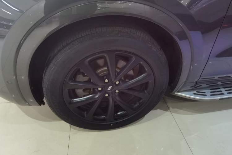 Used Li Auto ONE 2020 Extended-Range 6-Seater Version Left Front Wheel Hub
