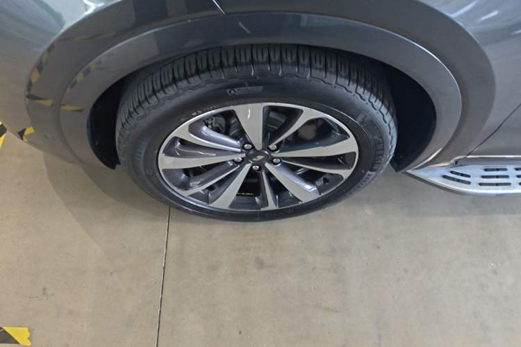 Used Li Auto ONE 2020 Extended-Range 6-Seater Version Left Front Wheel Hub