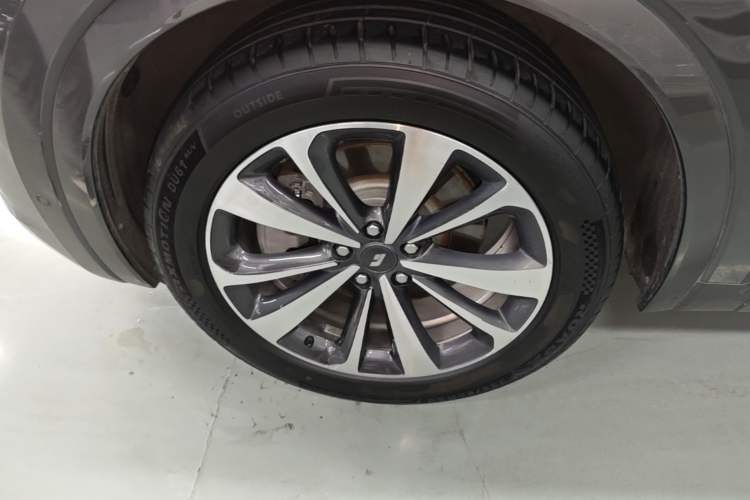 Used Li Auto ONE 2020 Extended-Range 6-Seater Version Left Front Wheel Hub
