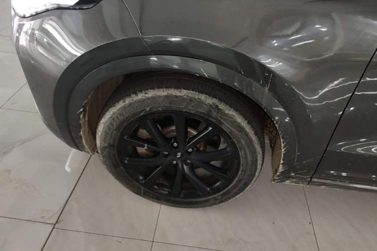 Used Li Auto ONE 2020 Extended-Range 6-Seater Version Left Front Wheel Hub