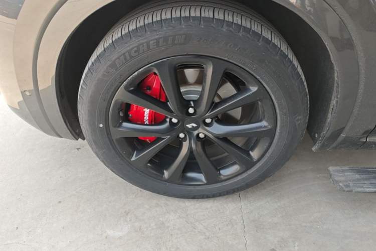 Used Li Auto ONE 2020 Extended-Range 6-Seater Version Left Front Wheel Hub