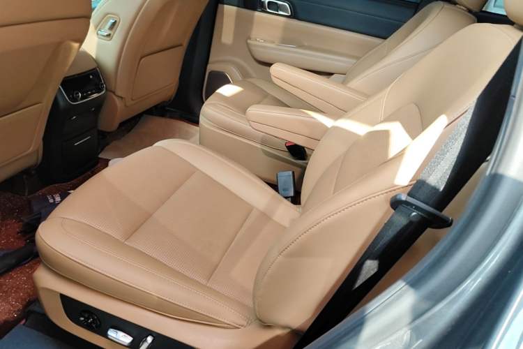 Used Li Auto ONE 2020 Extended-Range 6-Seater Version Left Rear Seat